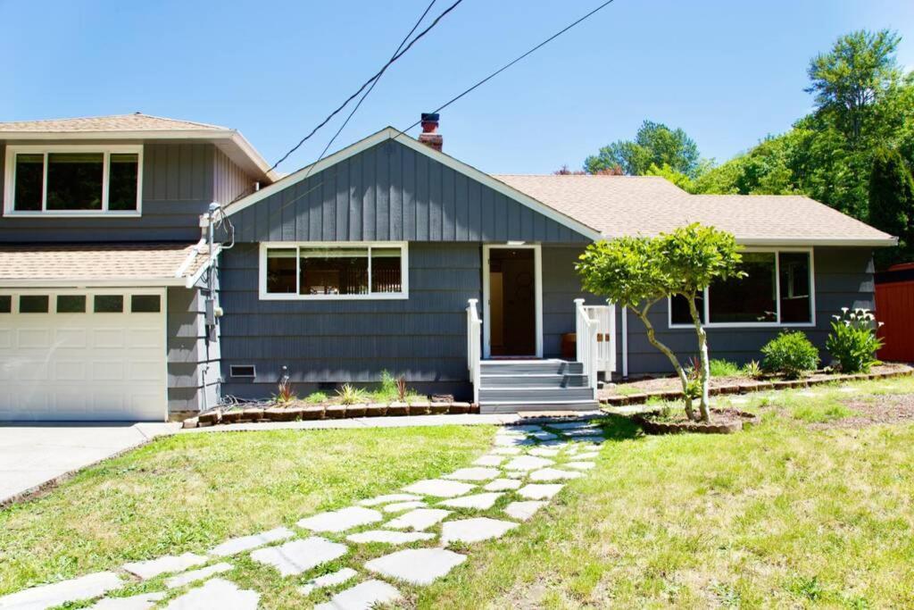 Private Seattle Getaway Home Near Lake Washington! ภายนอก รูปภาพ